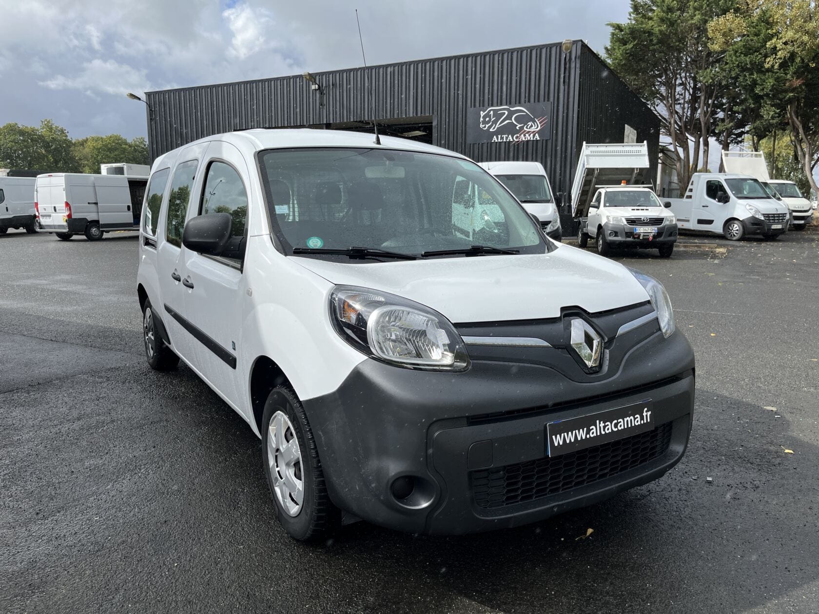 RENAULT KANGOO ZE MAXI 5 PLACES RENAULT KANGOO ZE MAXI 5 PLACES Altacama