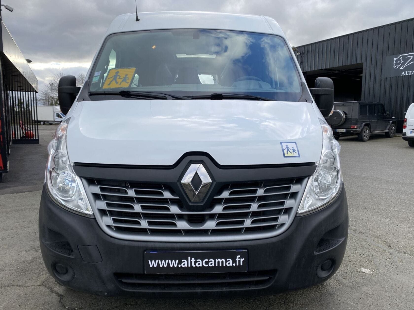 RENAULT MASTER 125 CV MINICAR 16 + 1 PLACES RENAULT MASTER 125CV MINICAR 16  +1 PLACES